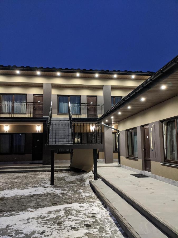 Karavan Bila Krynytsya (Rivne) Exterior foto