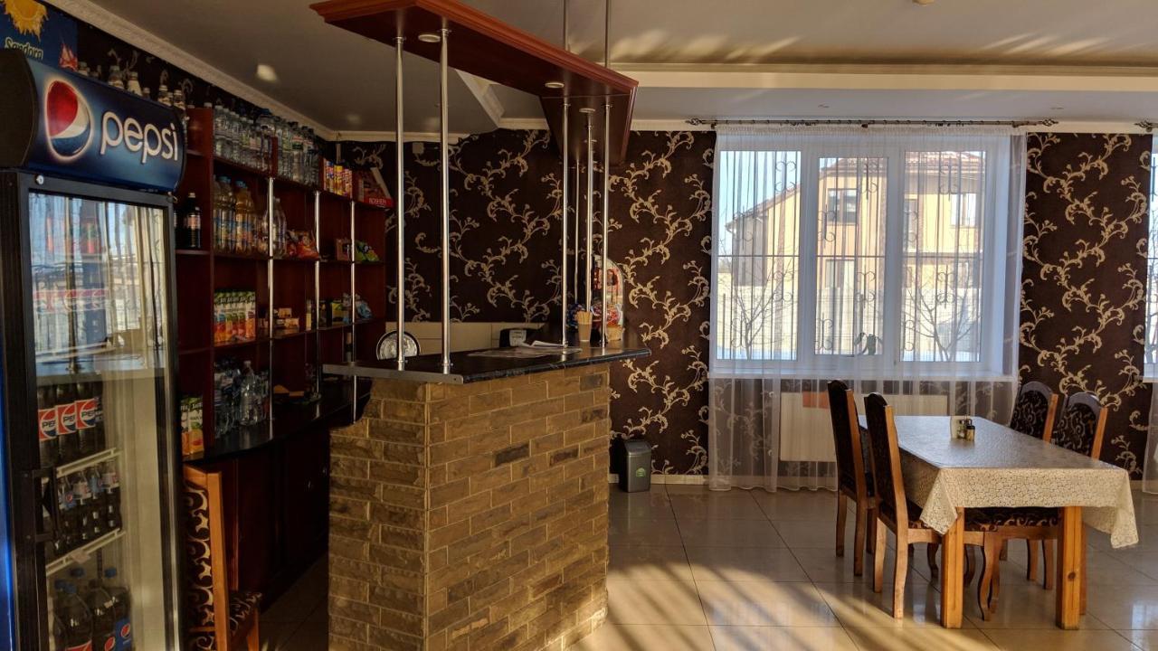 Karavan Bila Krynytsya (Rivne) Exterior foto