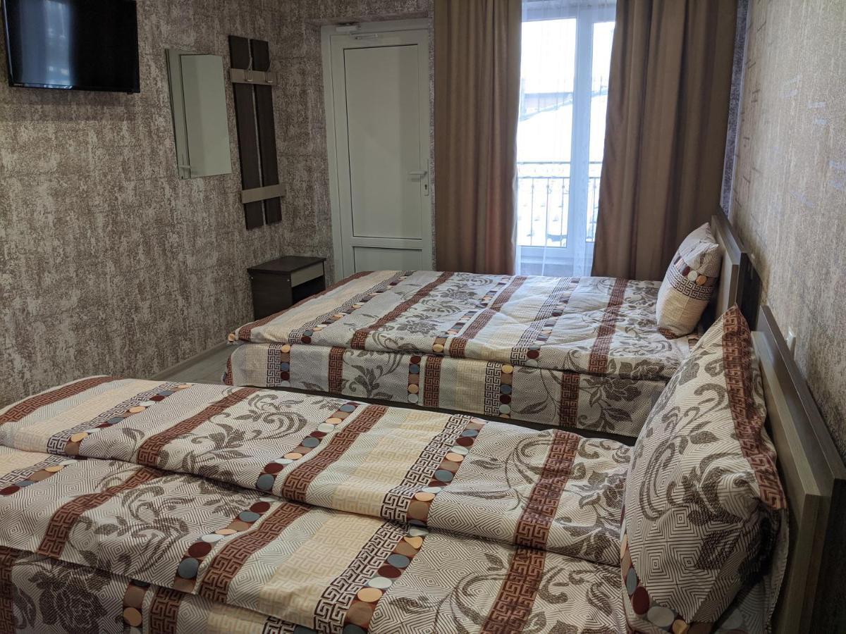 Karavan Bila Krynytsya (Rivne) Exterior foto